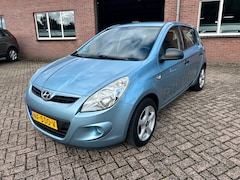 Hyundai i20 - 1.2i DynamicVersion//Nieuwe APK bij aflevering