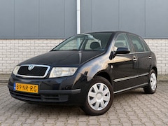 Skoda Fabia - 1.4-16V Flash-Airco-Cruise-NWE APK