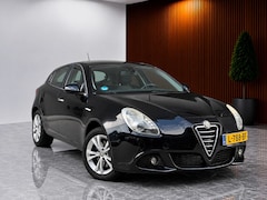 Alfa Romeo Giulietta - 1.4 T Distinctive Sport 170PK (FACTUUR ONDERHOUD, NIEUWE RIEM, DNA KNOP, MULTIMEDIA, ZEER