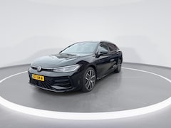 Volkswagen Passat Variant - R-Line Edition 1.5 eHybrid 204 pk 6 versn. DSG · Multimedia pakket plus · High-end geluids