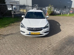 Opel Astra Sports Tourer - 1.0 Online Edition NAVIGATIE