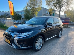 Mitsubishi Outlander - 2.4 PHEV Pure+ - 1E EIGENAAR - LUXE