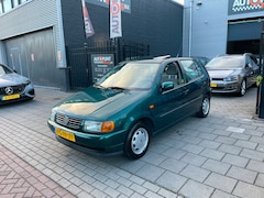 Volkswagen Polo - 1.6 Automaat Stuurbekrachtiging Schuifdak NAP APK