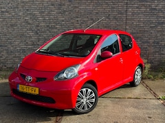 Toyota Aygo - 1.0-12V + Elec ramen
