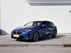 BMW 1-serie - 120 M-Sport 18 Inch / Getinte Ramen Achter / Driving Assistant / Adaptief M Onderstel / Ac