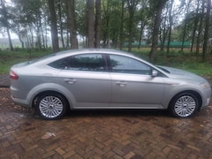 Ford Mondeo - 2.0-16V Ghia