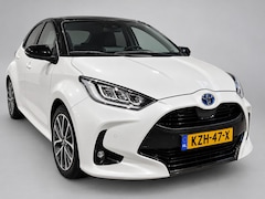 Toyota Yaris - 1.5 Hybrid Executive Bi-Tone - Navigatie - Camera - Cruise - Stoelverwarming - Rijklaar