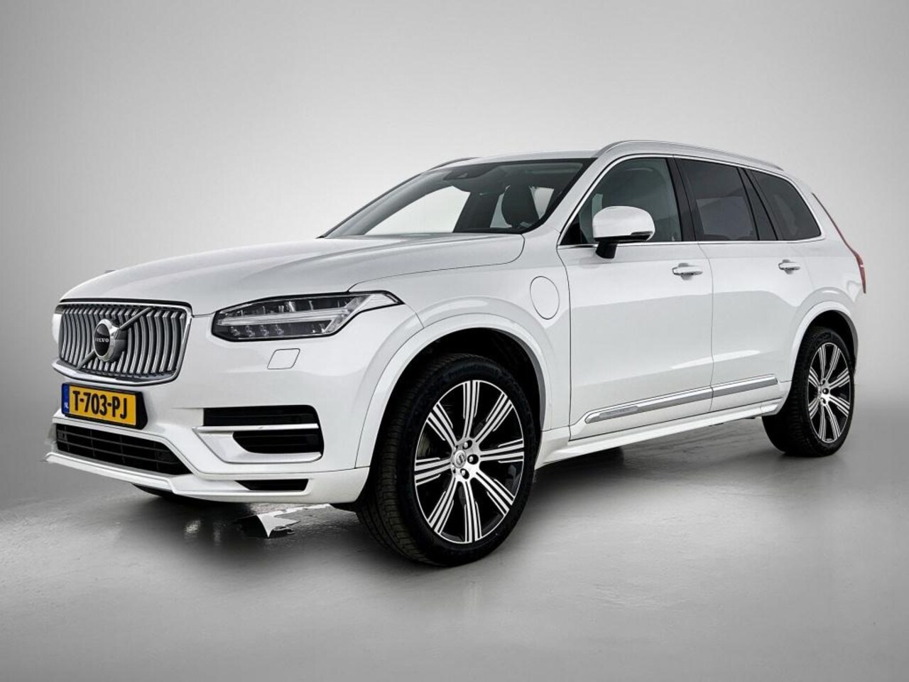 Volvo XC90 - 2.0 T8 Recharge AWD Inscription | Stoelverwarming | Stuurverwarming | 21"velgen | Harman K - AutoWereld.nl