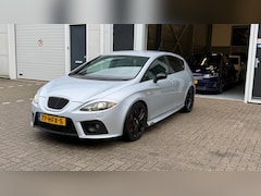 SEAT Leon - 2.0 TFSI Cupra 310 - Miltek - alarm - Xenon