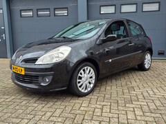 Renault Clio - 1.4-16V Dynamique S met nieuwe apk 2027