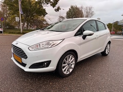 Ford Fiesta - 1.0 EcoBoost Titanium 100 PK / distributie.vervangen / koppeling.vervang / airco / navi /