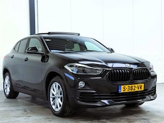 BMW X2 - SDrive20i High Executive|Pano|Keyless|Trekhaak