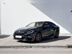 BMW 2-serie Gran Coupé - 218i M-Sport Pro 18 Inch / Getinte Ramen / Shadow Line / Stoelverwarming / Hifi / Adaptiev