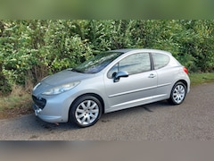 Peugeot 207 - 1.6-16V XS Première