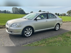 Toyota Avensis - 2.0 VVTi Executive