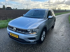 Volkswagen Tiguan - 1.4 TSI Comfortline Business Adpative CC Navigatie Enz