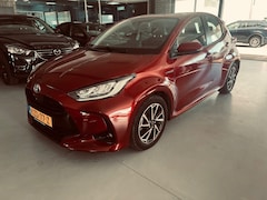 Toyota Yaris - 1.5 Hybrid 115 First Edition/ Apple Car play