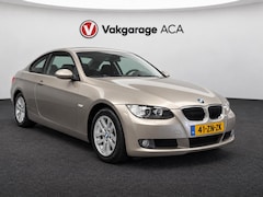 BMW 3-serie Coupé - 320i Executive // 92.000 km N.A.P. // CLIMA // CRUISE // PDC // NEDERLANDSE AUTO //