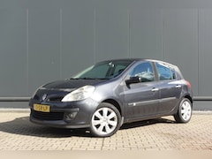 Renault Clio - 1.4-16V Dynamique Luxe