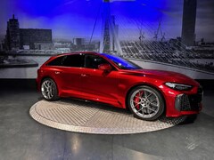 Audi A5 Avant - RS 5 e-hybrid quattro *Pano*B&O*Keramisch