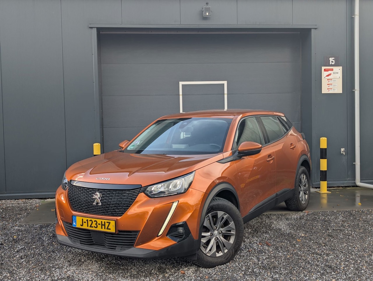 Peugeot 2008 - 1.2 PureTech Allure 1.2 PureTech Allure - AutoWereld.nl