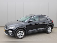 Volkswagen T-Roc - 110PK TSI Style Business Carplay-android/Adapt.-cruise/Parkeerhulp/Stoelverwarming