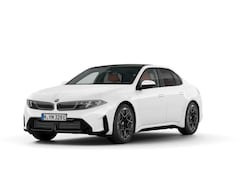 BMW i3 - 50 xDrive First Edition | M Sportpakket | Innovation Pack | Digital Pack | Harman Kardon