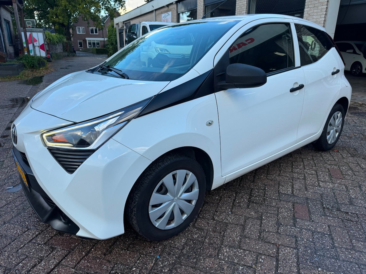Toyota Aygo - 1.0 VVT-i x-fun ORG 98555 KM NAP.VOLLEDIG ONDERHOUDEN,AIRCO,LED,NW APK.BINNEN EN BUITEN NW - AutoWereld.nl