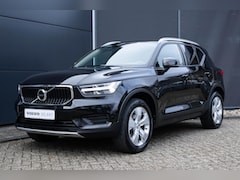 Volvo XC40 - T3 Momentum Pro | Panoramisch Schuif-/Kanteldak | Verwarmde voorruit | Elektrische achterk