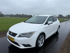 SEAT Leon - 1.2 TSI Style dsg xenon- led leder