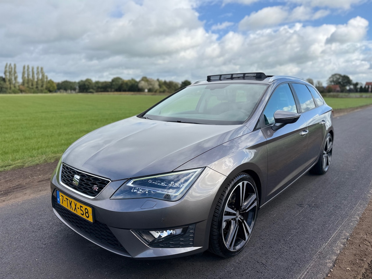 SEAT Leon ST - 1.4 TSI FR Pano xenon multimedia drive select alcan - AutoWereld.nl