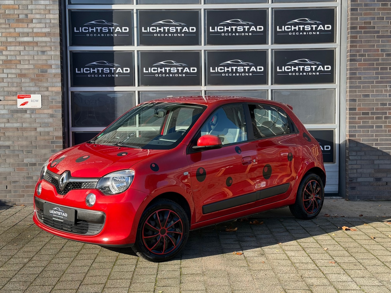 Renault Twingo - 1.0 SCe Dynamique LIMITED AIRCO ELEKT. RAMEN. NIEUWE APK - AutoWereld.nl