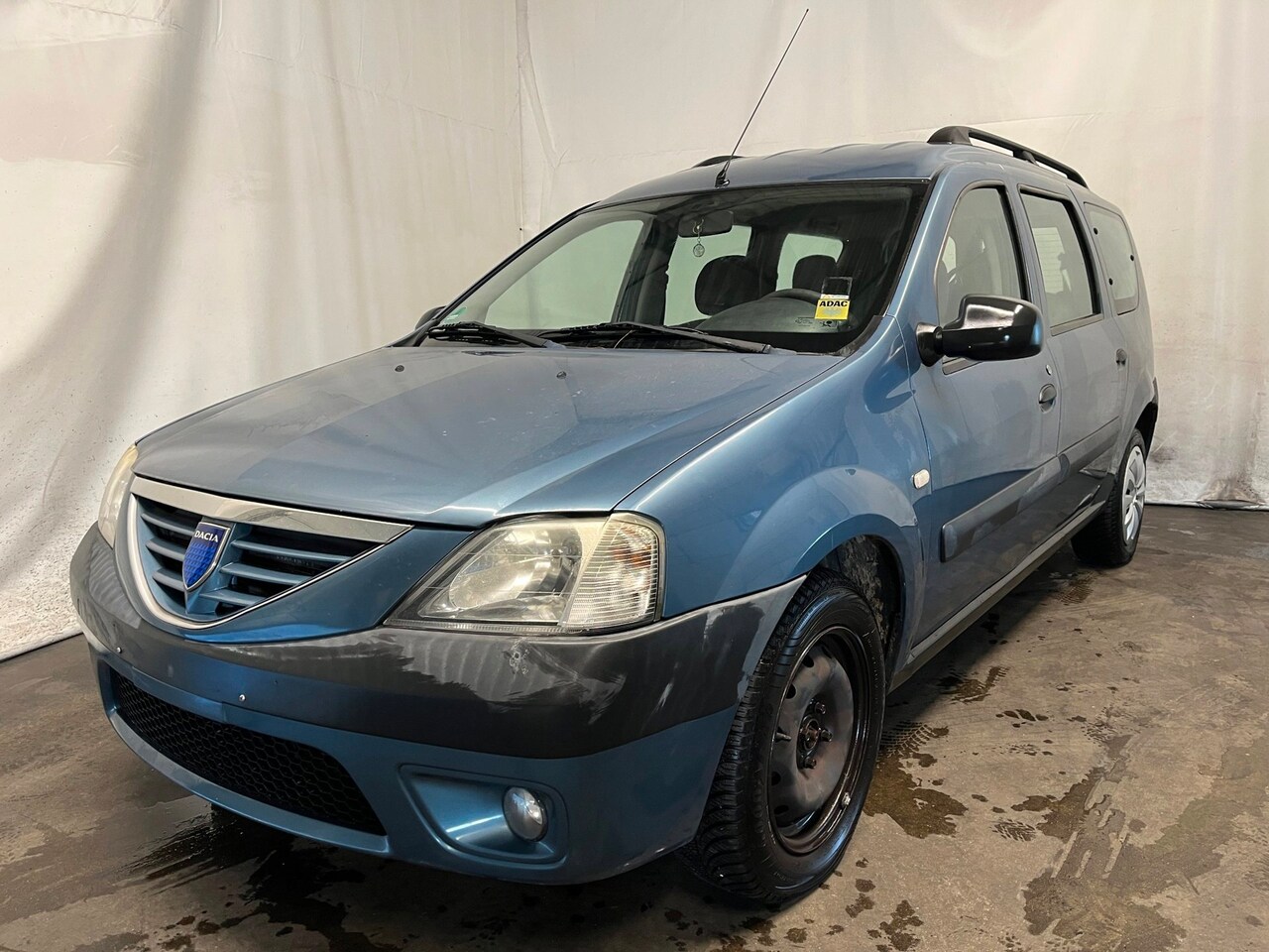 Dacia Logan - 1.6 Lauréate - Koppeling Versleten - Schade - AutoWereld.nl