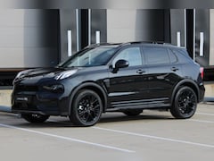 Lynk & Co 01 - More | Panoramadak | Infinity Audiosysteem | 360 Graden Parkeercamera | Interieurverlichti