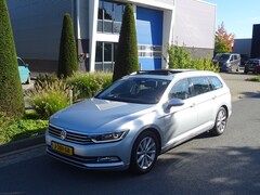 Volkswagen Passat Variant - 1.4 TSI ACT Highline | Panorama | Camera | 100% Onderhouden