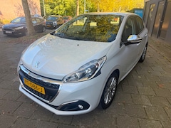 Peugeot 208 - 1.2 PureTech Blue Lease Executive Nieuw APK
