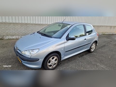 Peugeot 206 - 1.4 Pop' Art