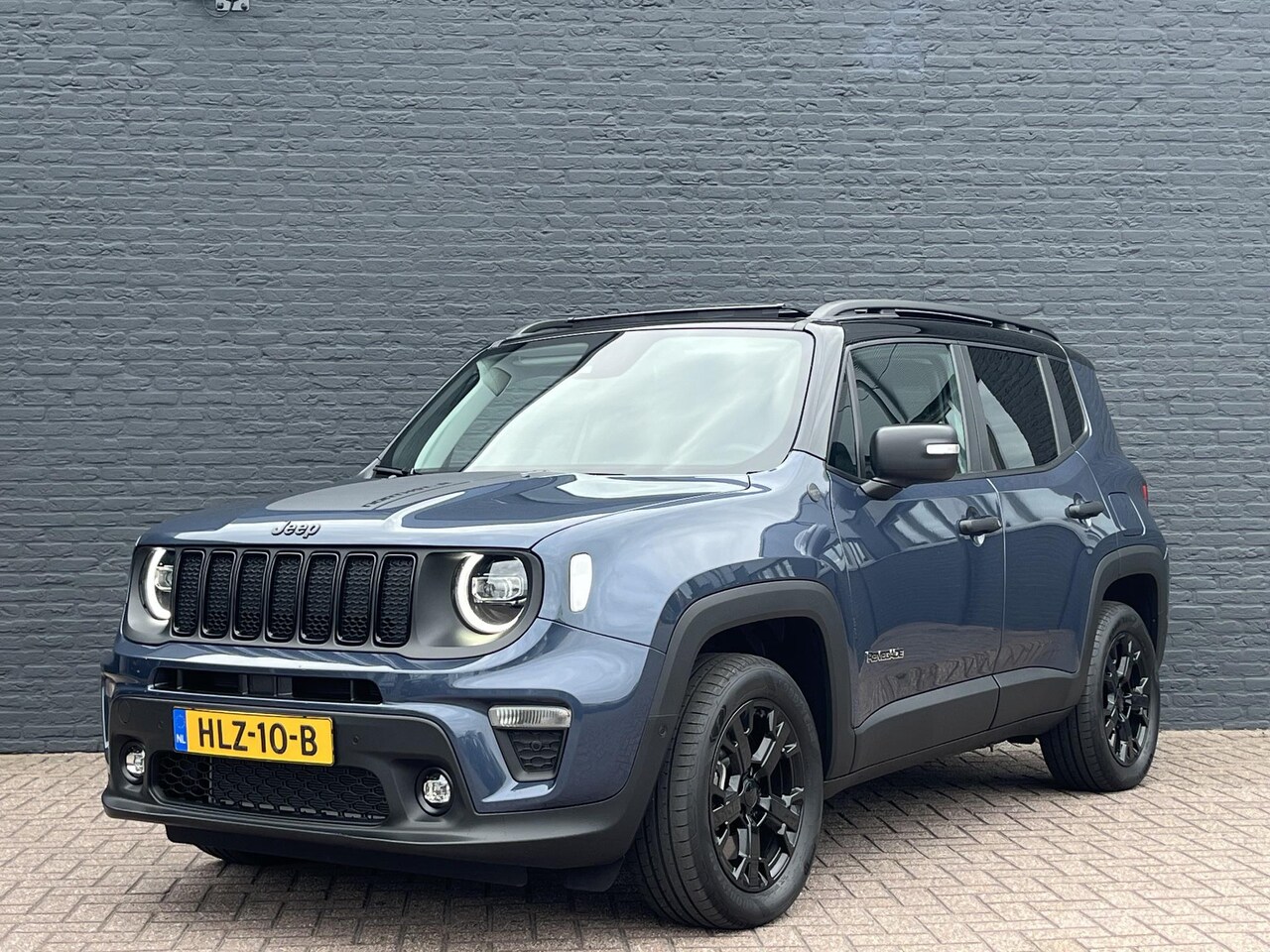 Jeep Renegade - 4xe 240pk PHEV 4WD Automaat North Star | Winter Pack | Tech Pack | Panoramadak | 1e Eigena - AutoWereld.nl