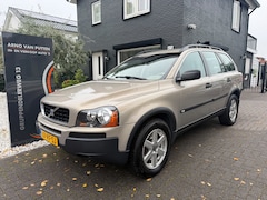 Volvo XC90 - 2.5 T Momentum 7-Persoons / Trekhaak