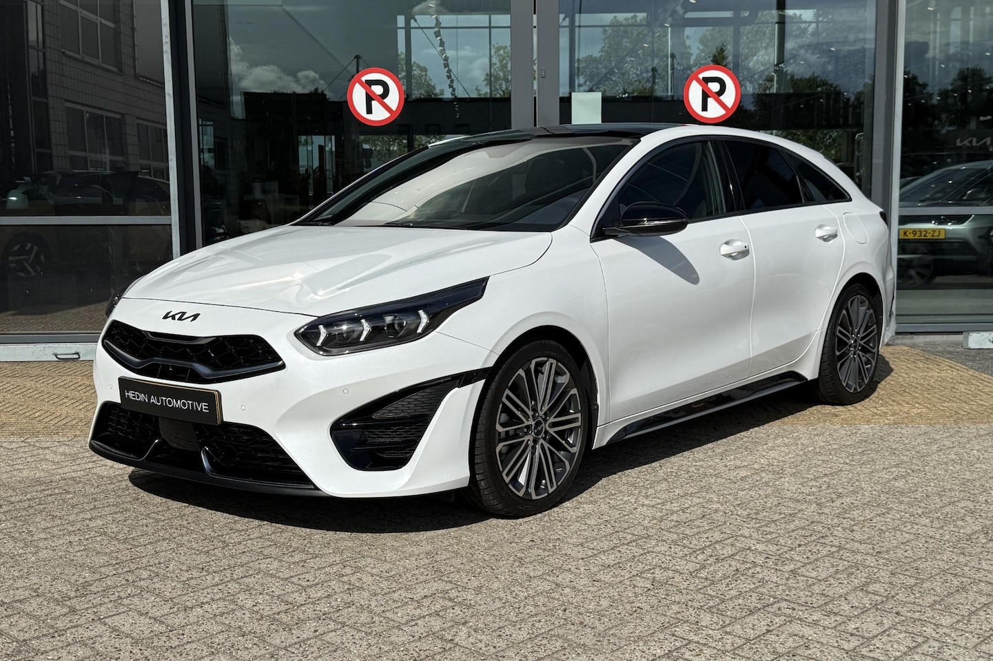 Kia Pro cee'd - 1.5 T-GDi 140PK GT-PlusLine Aut. | Glazen Schuif/kantel dak | Memoryseat | JBL | Navigatie - AutoWereld.nl