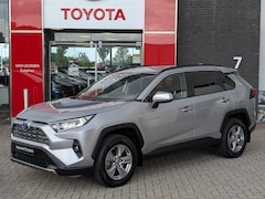 Toyota RAV4 - 2.5 Hybrid AWD Dynamic NWE. 4-SEASONS STOEL- & VOORRUITVERWARMING PDC V+A DIGITAL DISPLAY