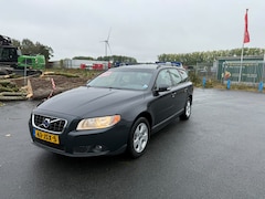 Volvo V70 - 2.4D Limited Edition NETTE AUTO RIJDT EN SCHAKELT GOED
