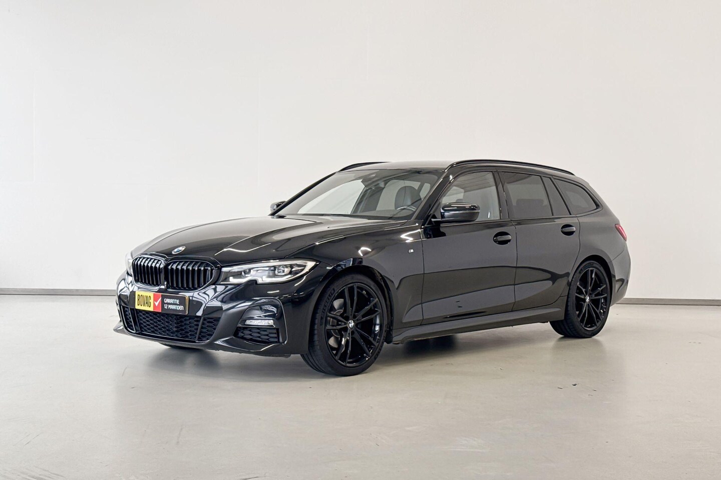 BMW 3-serie Touring - 320i High Executive Edition Model M Sport - AutoWereld.nl