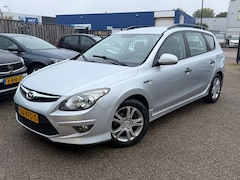 Hyundai i30 CW - 1.4i i-Drive Cool / Trekh./Parkeersens