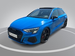 Audi A3 Sportback - 45 TFSIe 245pk S edition Competition · Panoramadak · Camera · Massage functie · Apple/Andr