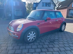 MINI 3-Deurs - 1.6 Cooper Pepper Airco 116 PK NL Auto Leder Pano APK NAP