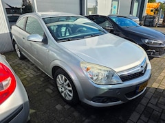 Opel Astra GTC - 1.6 Temptation