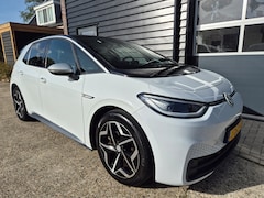 Volkswagen ID.3 - First Plus 58 kWh *Lichte Schade