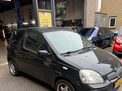 Toyota Yaris - 1.3 VVT-i Sol