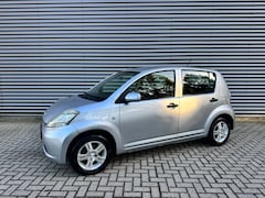 Daihatsu Sirion 2 - 1.3-16V Comfort 105000km Zeer mooie Auto